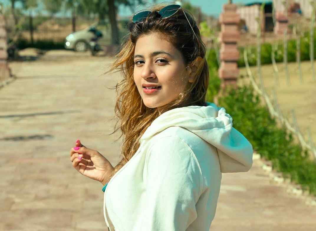Anjali Arora: Biography, Age, Height, Education, Family, Career, Relationship & more. (2023)